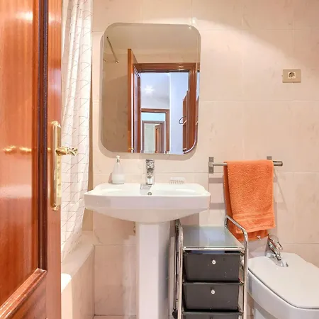 Vt , Acogedora En Barrio Tranquilo Con Garaje Apartment Bilbao