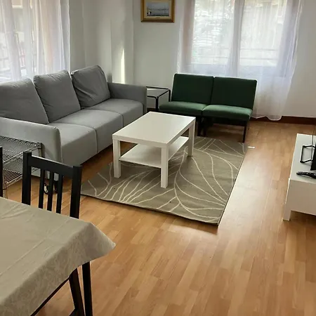 Apartment Vt , Acogedora En Barrio Tranquilo Con Garaje