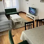 Vt , Acogedora En Barrio Tranquilo Con Garaje * בילבאו